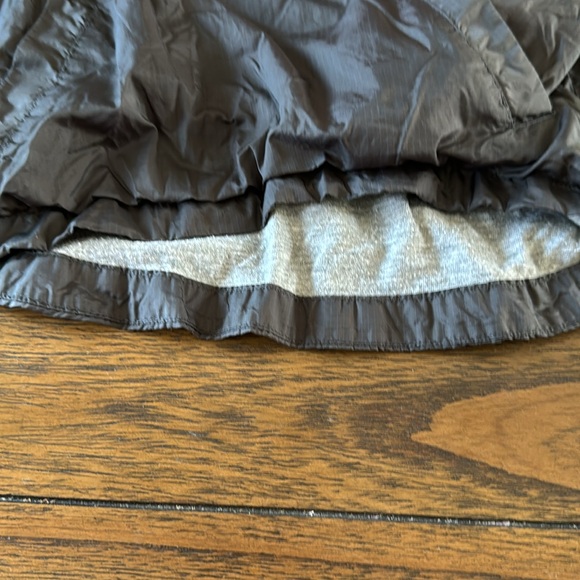 2 great light weight old navy jacket!!! One with a hood! - Picture 9 of 9